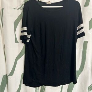 Yelete Black Tee with White Striped Sleeves